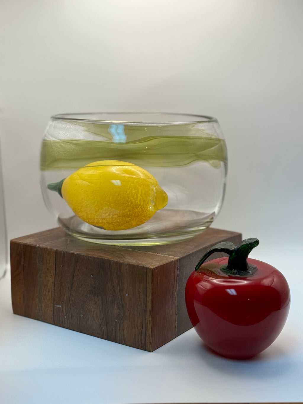 Mid Century Scandinavian Controlled Bubble Art Glass Bowl – Olive Ribbon Centerpiece