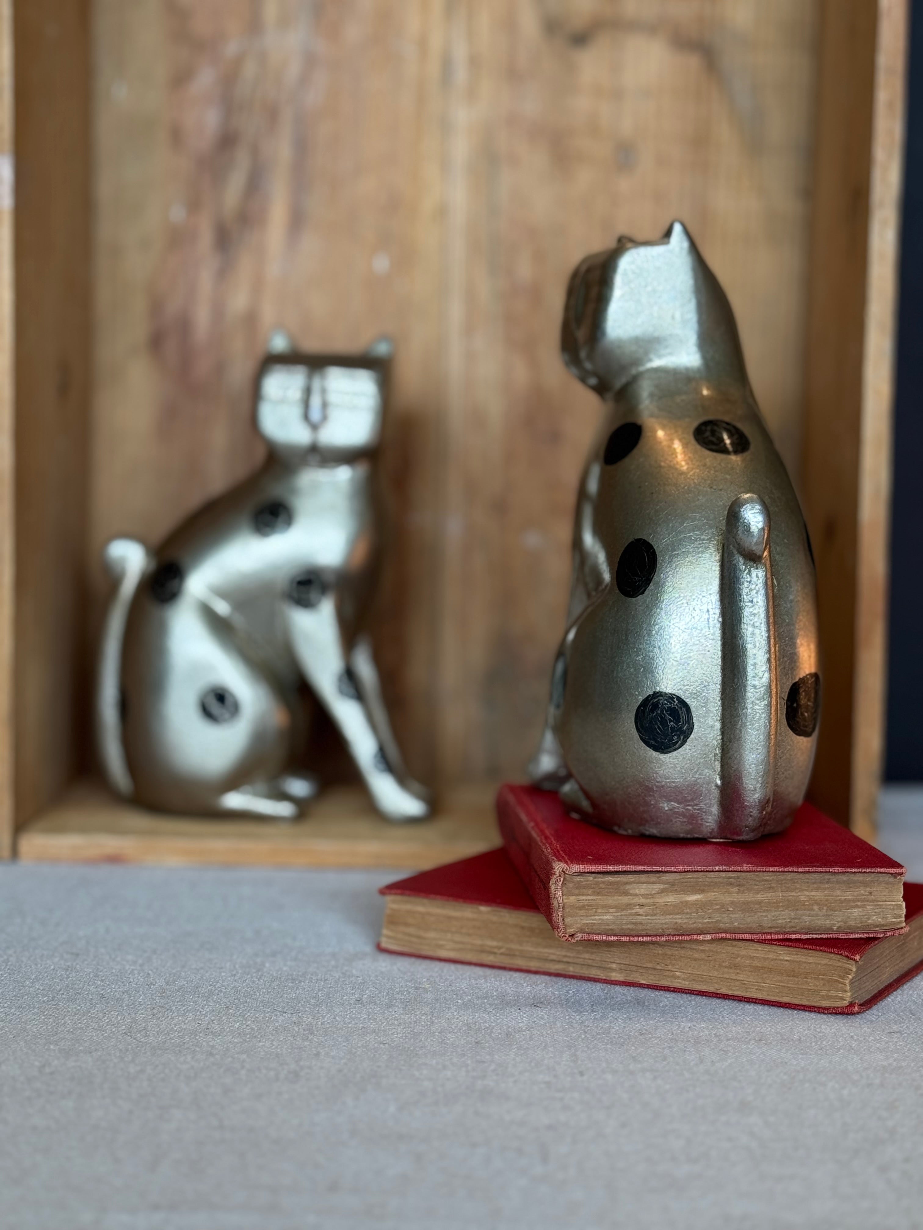 Vintage Metallic Ceramic Cat Figurines – Laurel Burch Style – Postmodern MCM Style – 1980s Cat Pair