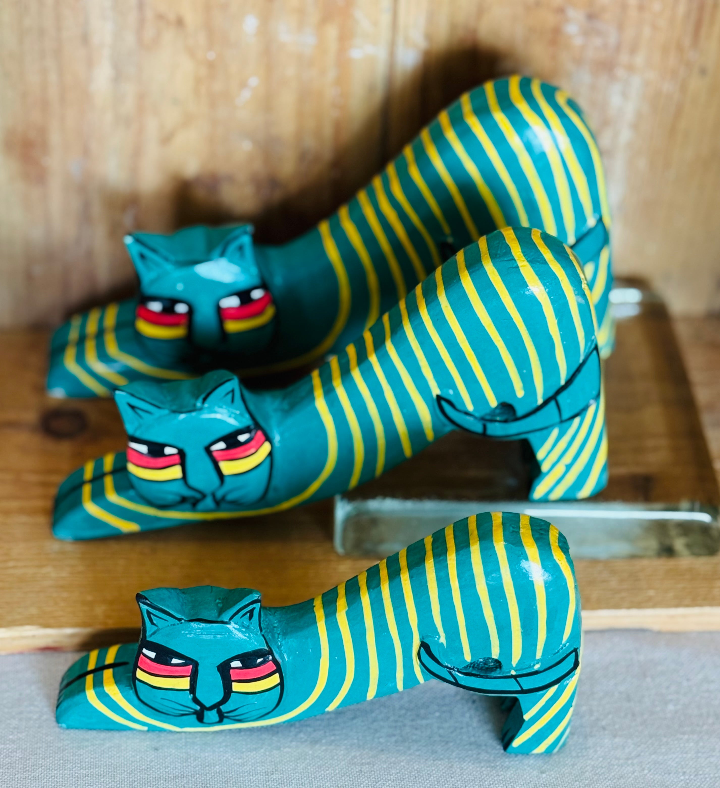 Vintage Hand Carved Wooden Cats – Laurel Burch Style Folk Art Cat Sculptures – Painted Wood Cat Figurines – Bookshelf Decor