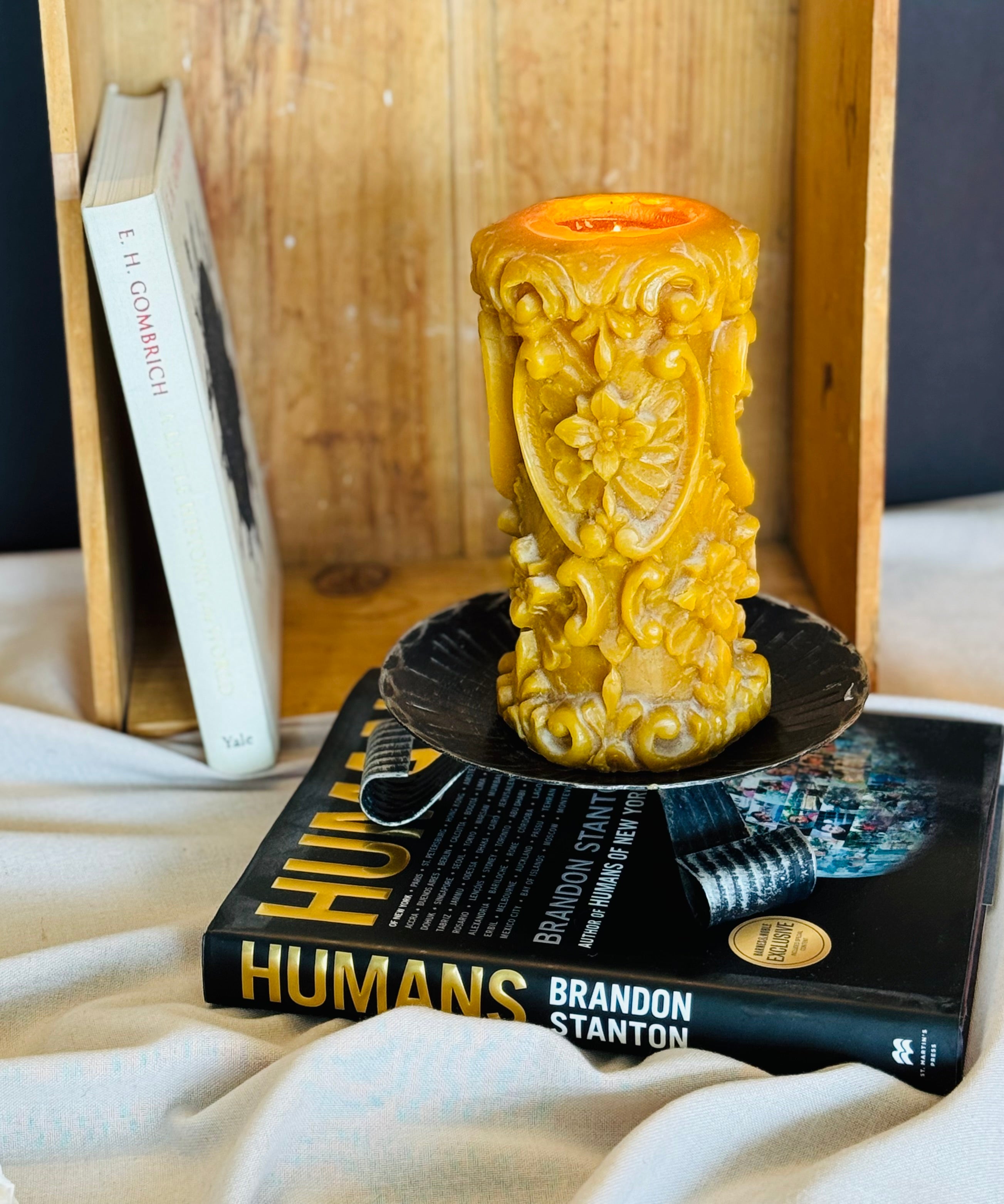Vintage German Hand-Carved Beeswax Pillar Candle – Floral Relief Stumpenkerze