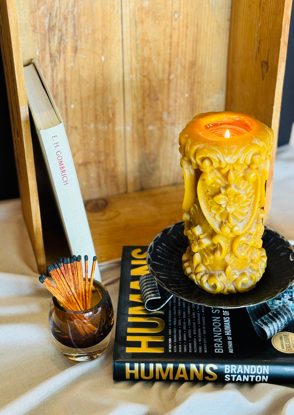 Vintage German Hand-Carved Beeswax Pillar Candle – Floral Relief Stumpenkerze